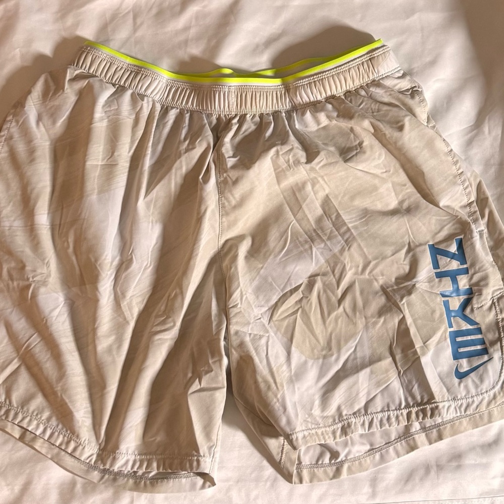 Nike Dri-FIT Sport Clash Training Shorts